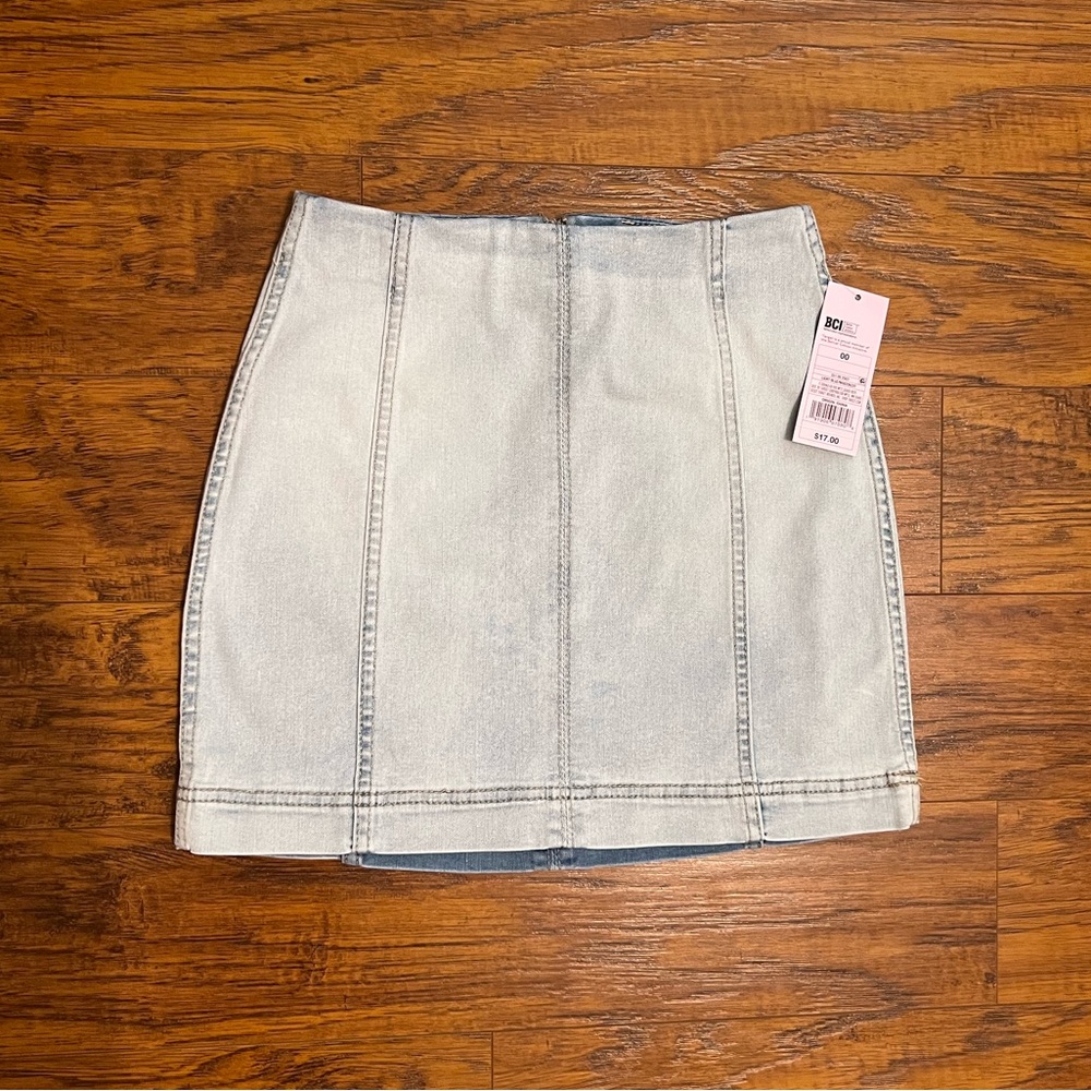 Women’s Wild Fable Light Wash Denim Skirt